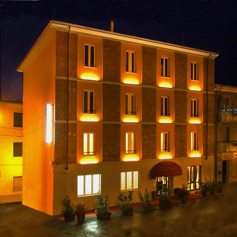 Hotel Due Spade Fidenza Exterior foto