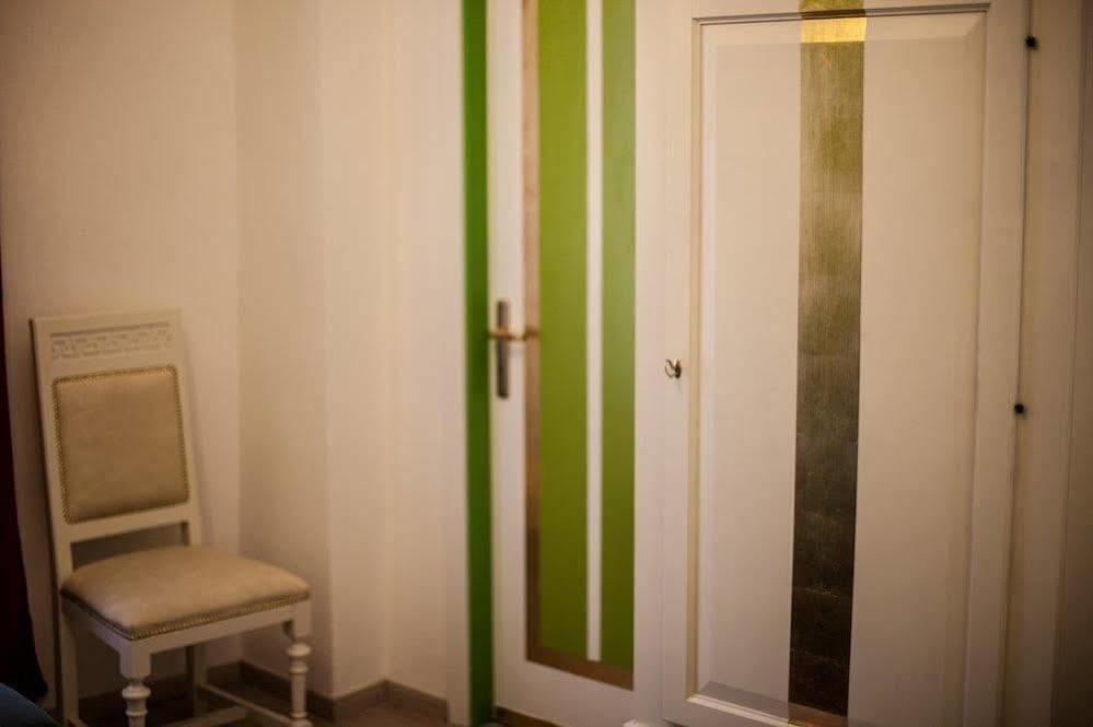 Hotel Due Spade Fidenza Exterior foto